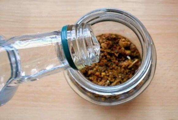 Preparation of a healing infusion of propolis for strength